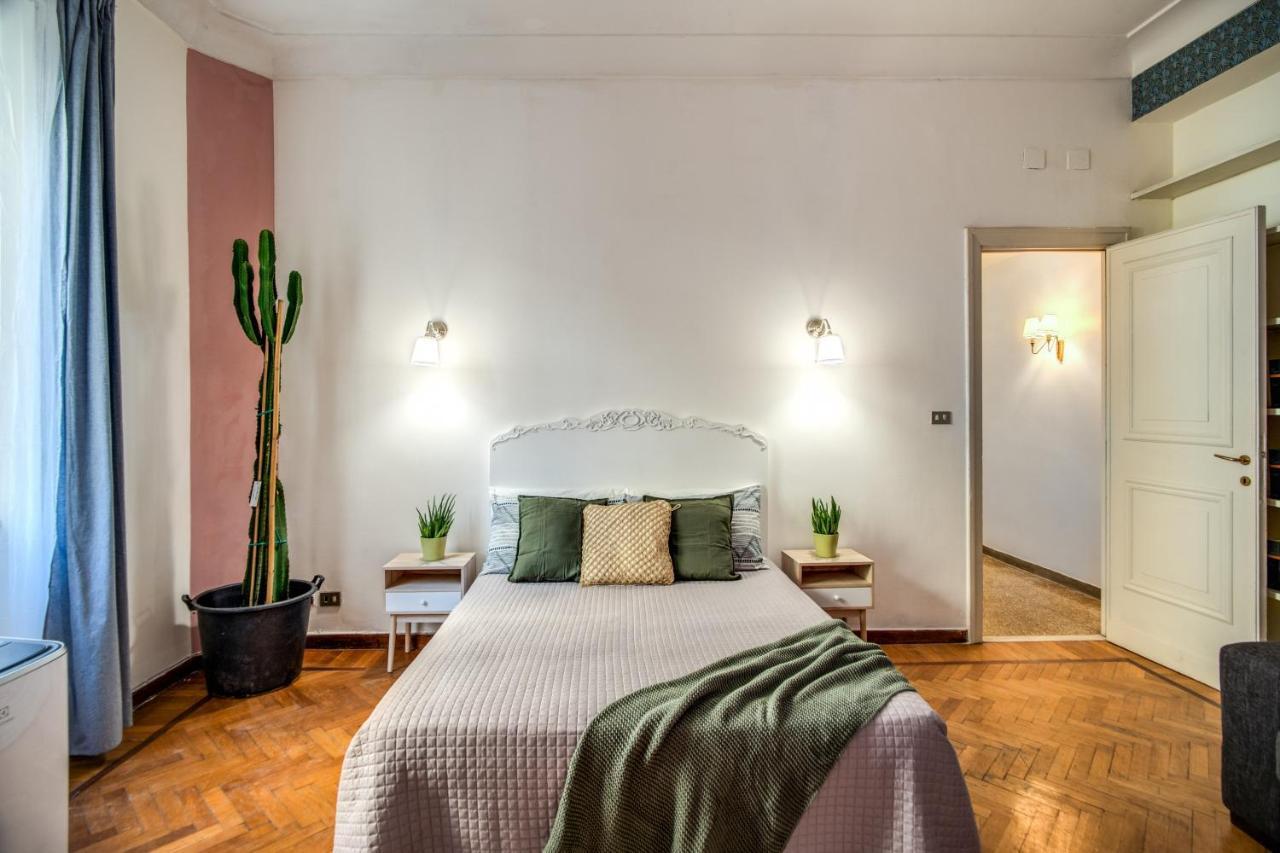 Fresh House Colosseo Rome Bagian luar foto