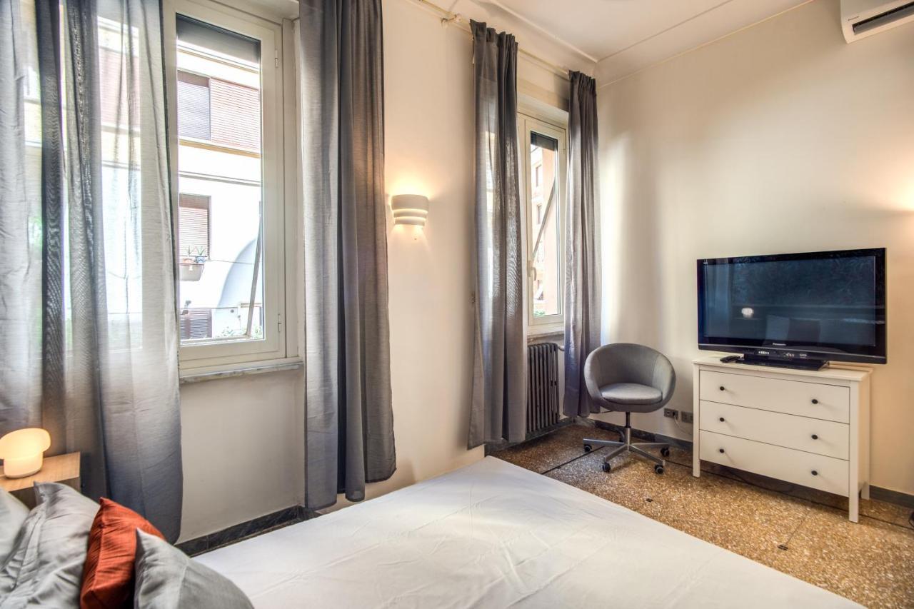 Fresh House Colosseo Rome Bagian luar foto